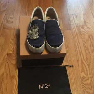 No. 21 platform slip on sneakers